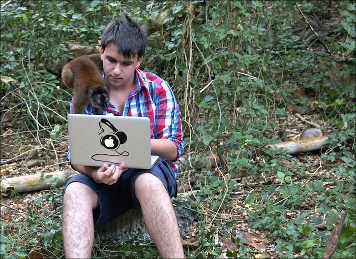 Mac'i sur MacBook Pro • Stéphane Bommert Mac'i sur MacBook Pro • Stéphane Bommert