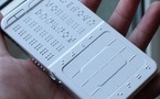 Un iPhone en braille