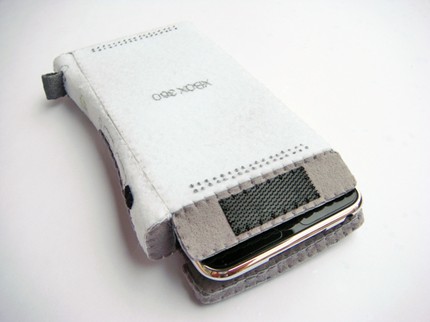 Un étui homemade pour votre iPhone. Un étui homemade pour votre iPhone.