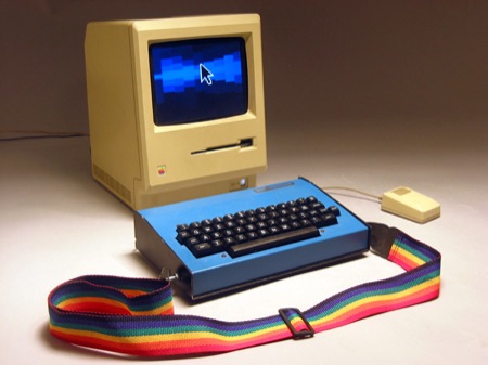 Un Macintosh 128k hacké pour faire de la musique.