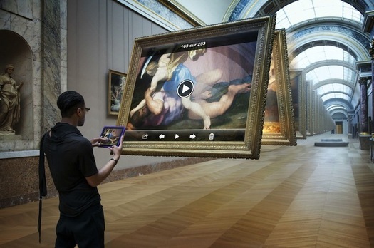 Le Louvre, transformé en Apple Store