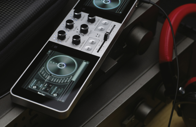 Un « prêt à mixer » portable pour DJ Un « prêt à mixer » portable pour DJ
