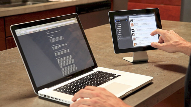 Slope, le support pour iPad que Jonathan Ive aurait pu inventer Slope, le support pour iPad que Jonathan Ive aurait pu inventer