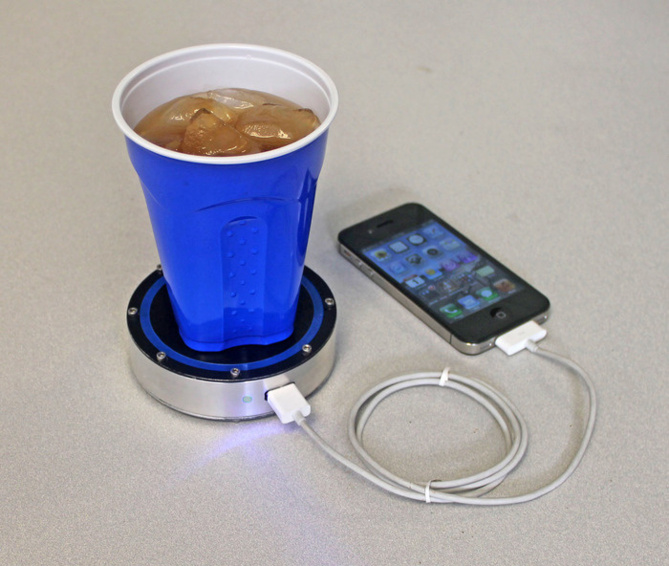 Rechargez votre iPhone grâce à votre café Rechargez votre iPhone grâce à votre café