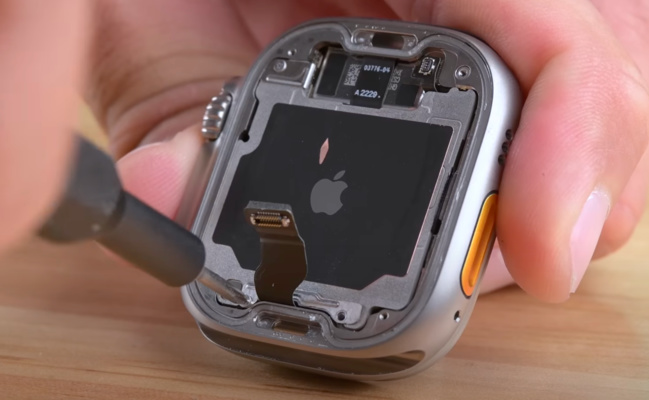 Apple Watch Ultra • iFixit démonte entièrement la nouvelle montre haut de gamme Apple Watch Ultra • iFixit démonte entièrement la nouvelle montre haut de gamme
