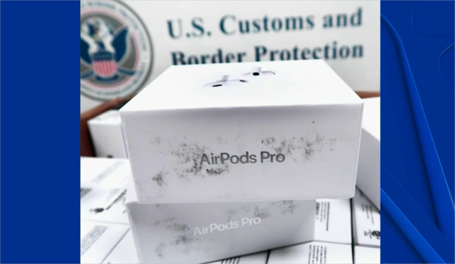 News • 1000 paires de faux AirPods et des Apple Watch Ultra saisies aux USA News • 1000 paires de faux AirPods et des Apple Watch Ultra saisies aux USA