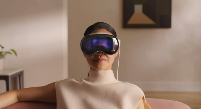 Photo © Apple Photo © Apple