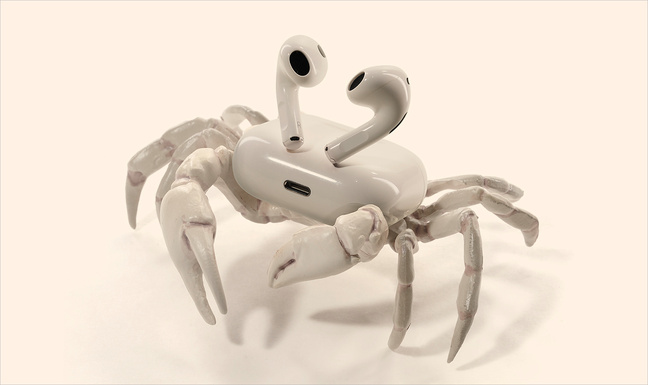 AirPods Crab. Photo © Tatsuya Tanak AirPods Crab. Photo © Tatsuya Tanak