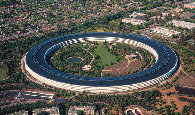 IMG_002 Vue aérienne de l'Apple Park. Photo © Daniel L. Liu.