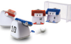 Pilotez des petits robots footballeurs avec votre iPhone • @BeewiWireless