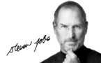 Insolite • Un autographe de Steve Jobs en vente aux enchères à près de 100 000 dollars