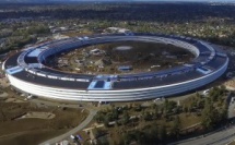 Apple Campus 2 : le futuriste nouveau siège social d'Apple, survolé par un drone  Apple Campus 2 : le futuriste nouveau siège social d'Apple, survolé par un drone