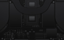 Fond d’écran • Affichez l’intérieur du MacBook Pro M3 en arrière-plan